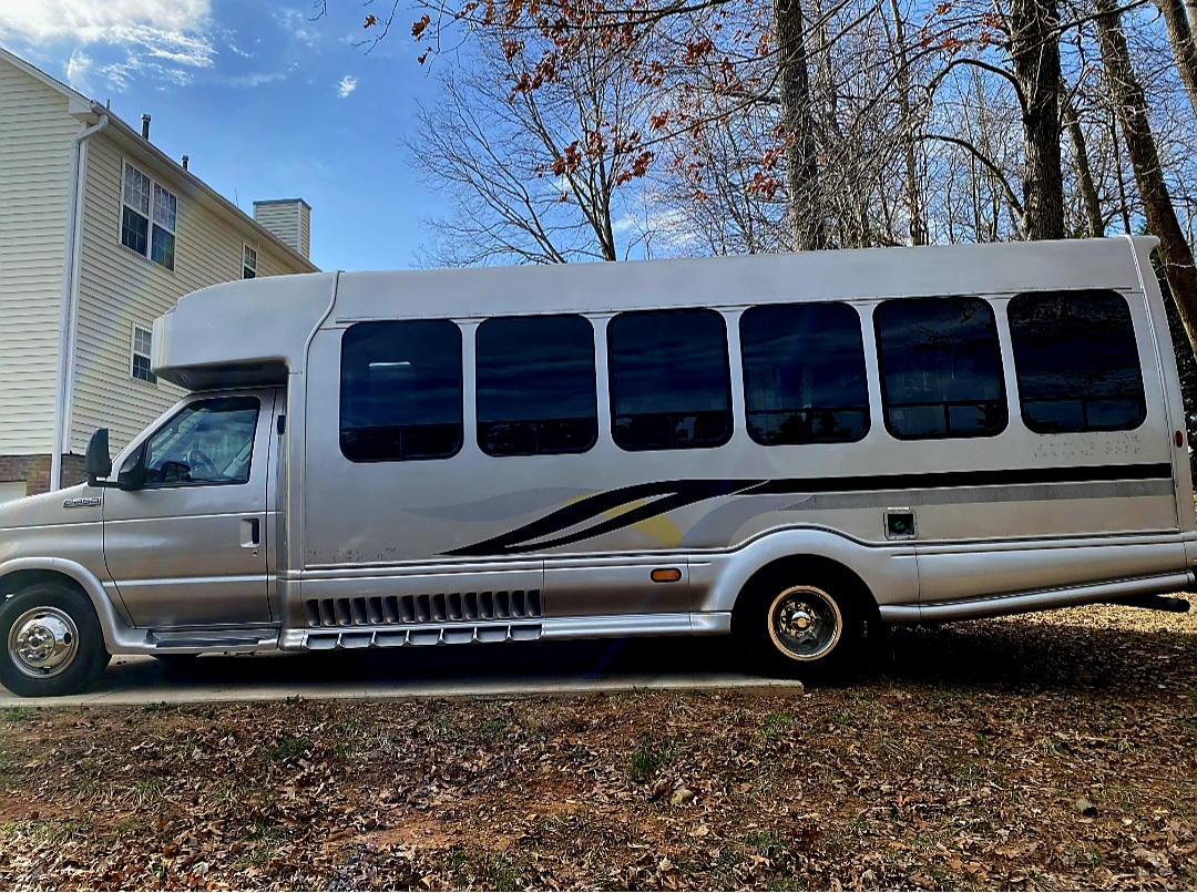 Executive Shuttle Bus